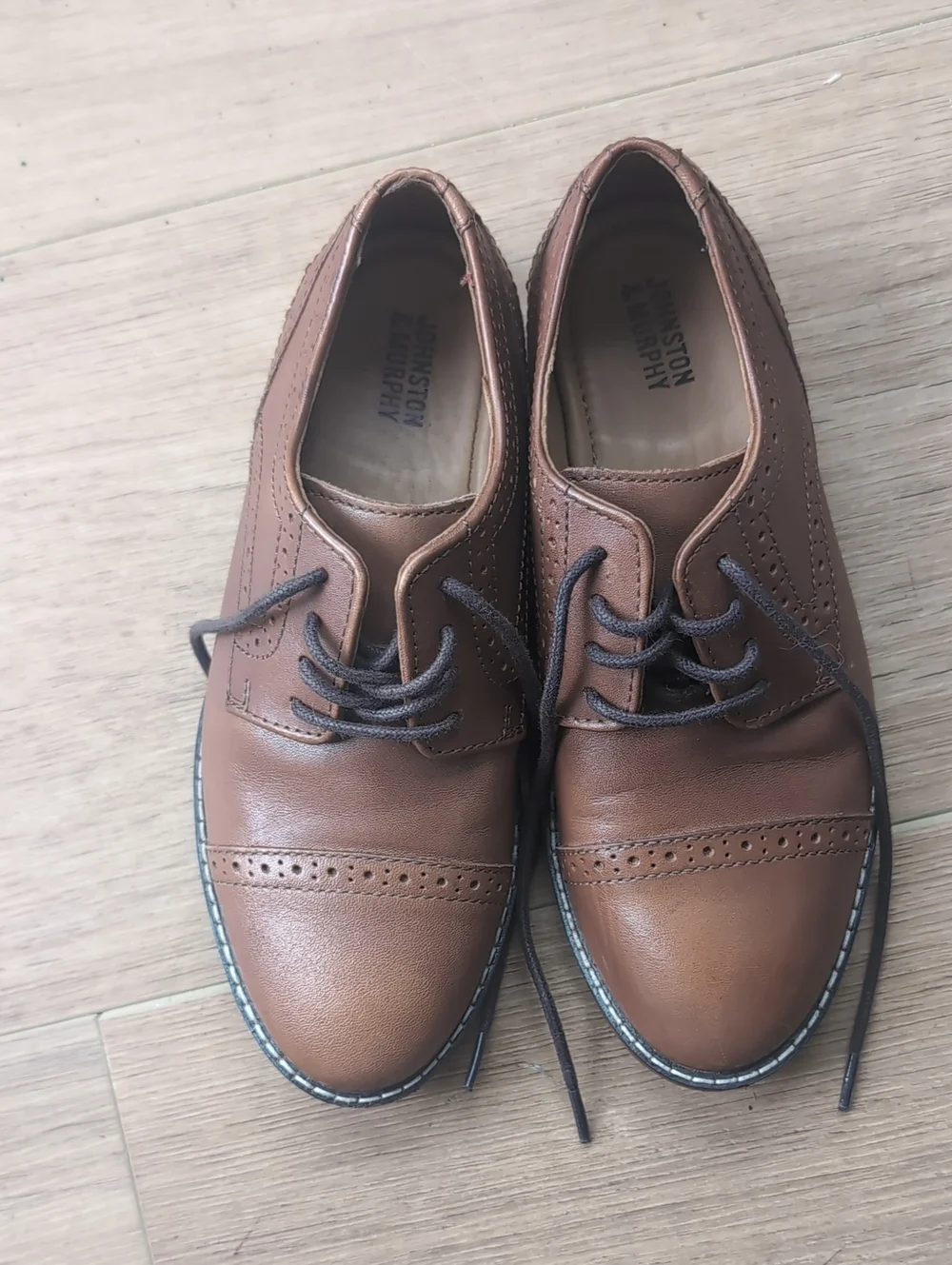 Johnston & Murphy Boys Chestnut Brown Leather Wingtip Oxfords